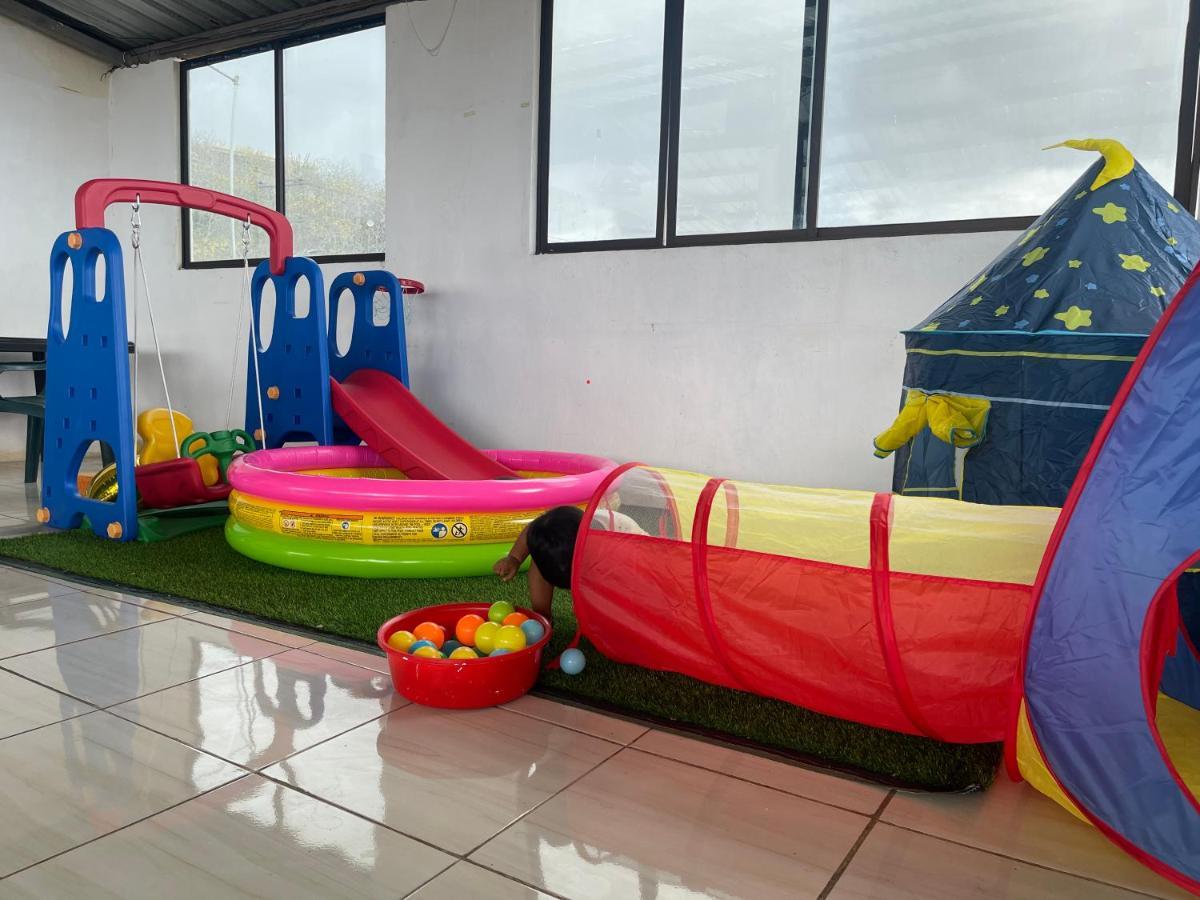 Hostal Vista Al Mar Otel Puerto Baquerizo Moreno Dış mekan fotoğraf