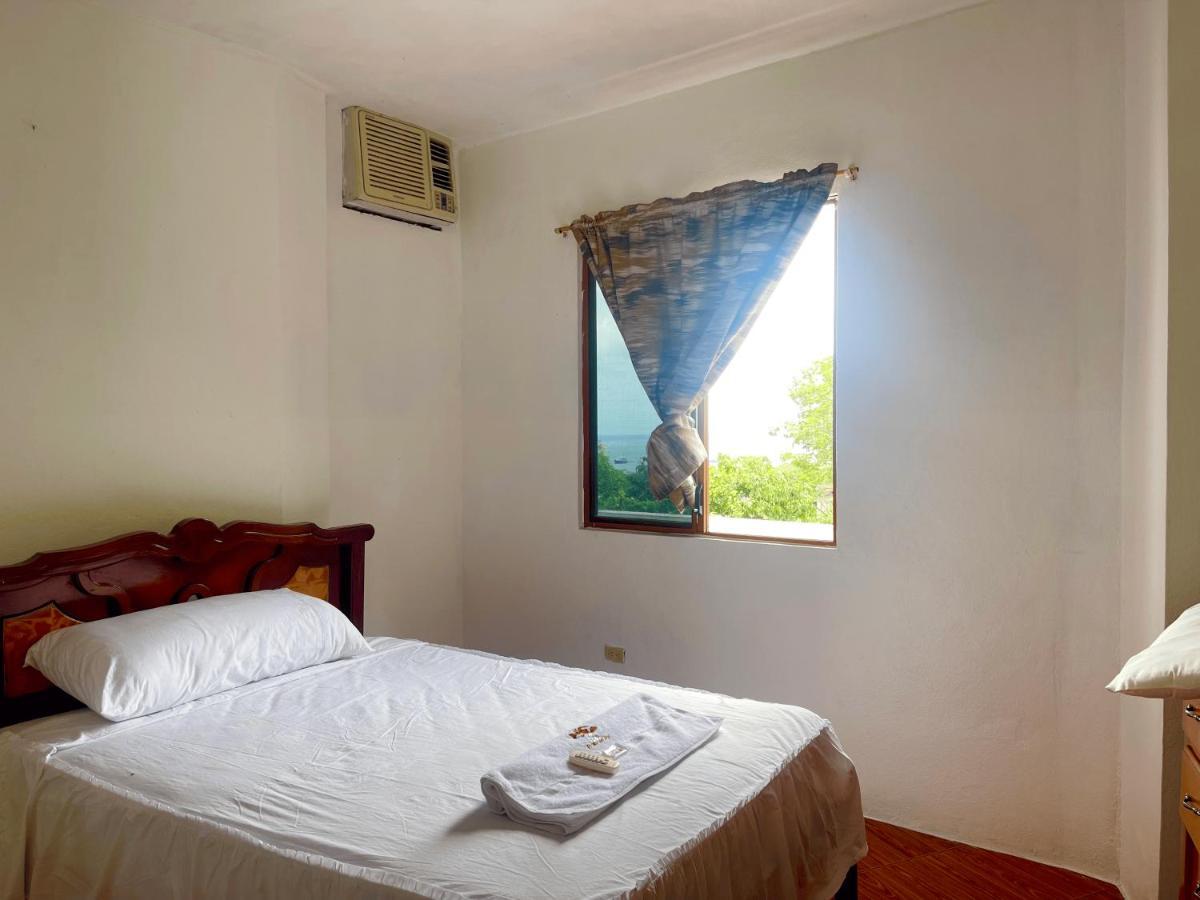 Hostal Vista Al Mar Otel Puerto Baquerizo Moreno Dış mekan fotoğraf