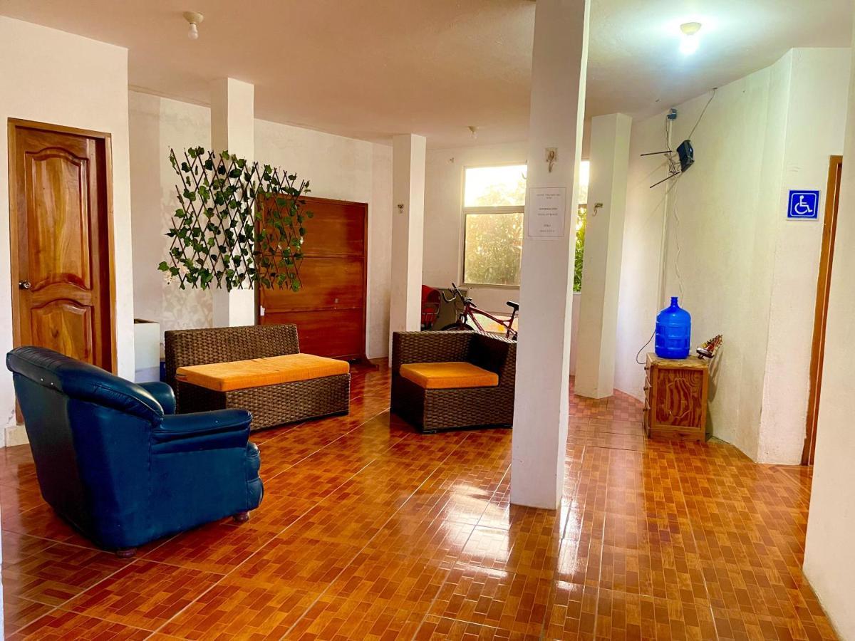 Hostal Vista Al Mar Otel Puerto Baquerizo Moreno Dış mekan fotoğraf