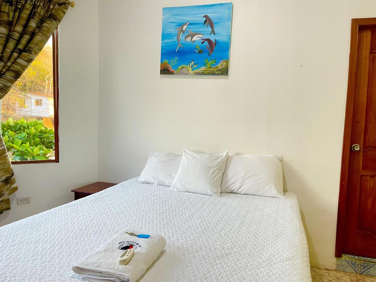 Hostal Vista Al Mar Otel Puerto Baquerizo Moreno Dış mekan fotoğraf