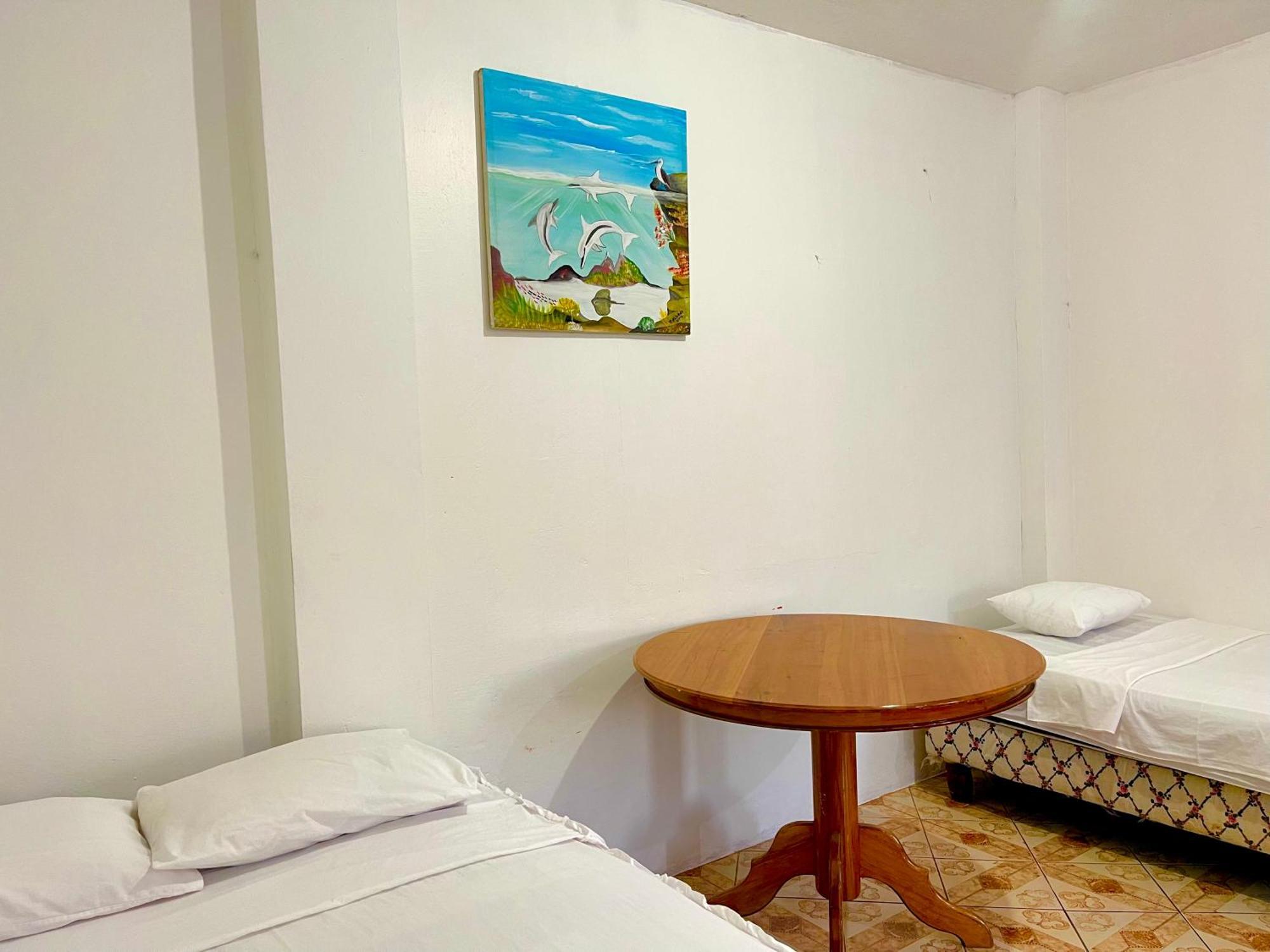 Hostal Vista Al Mar Otel Puerto Baquerizo Moreno Dış mekan fotoğraf