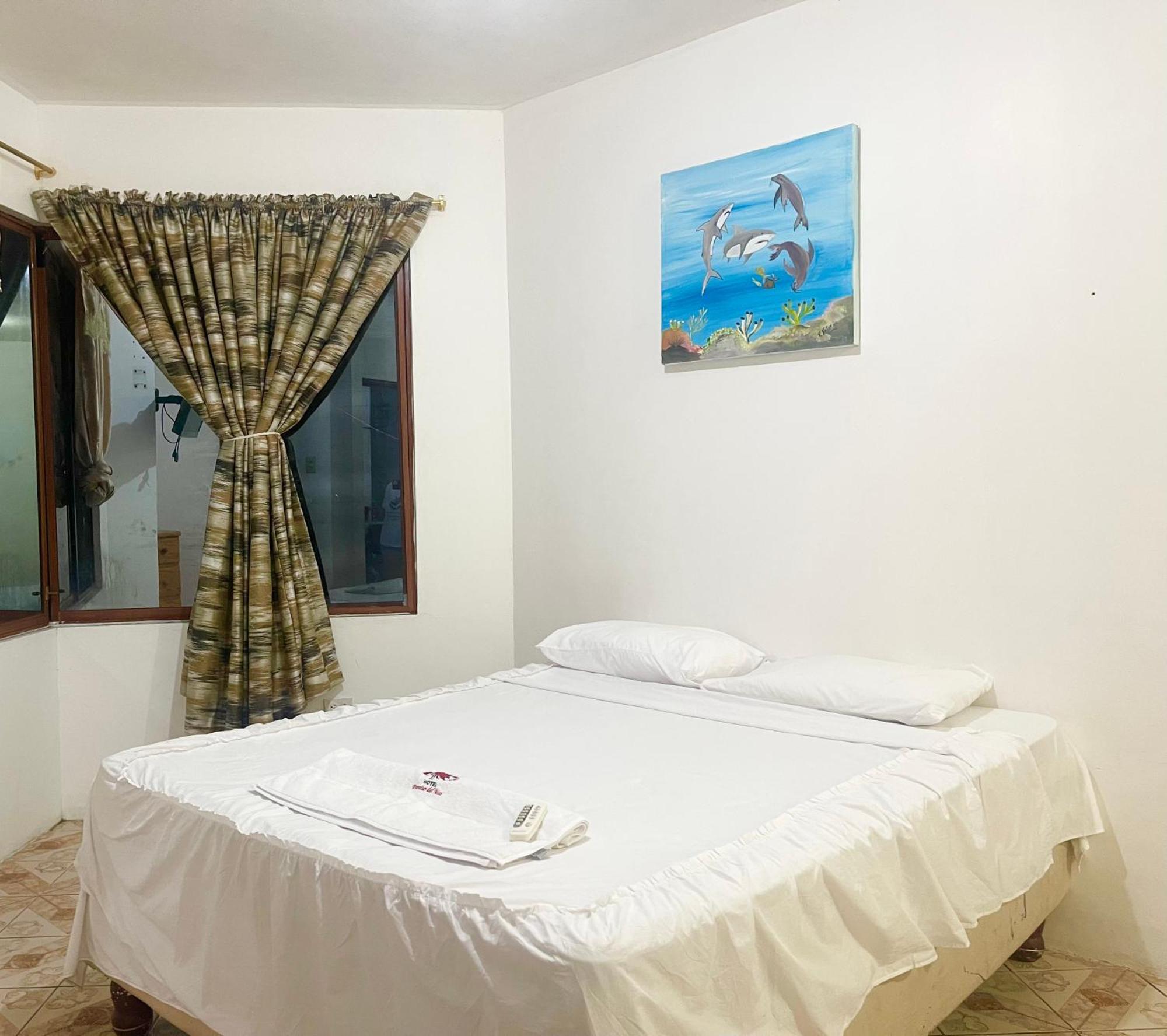 Hostal Vista Al Mar Otel Puerto Baquerizo Moreno Dış mekan fotoğraf