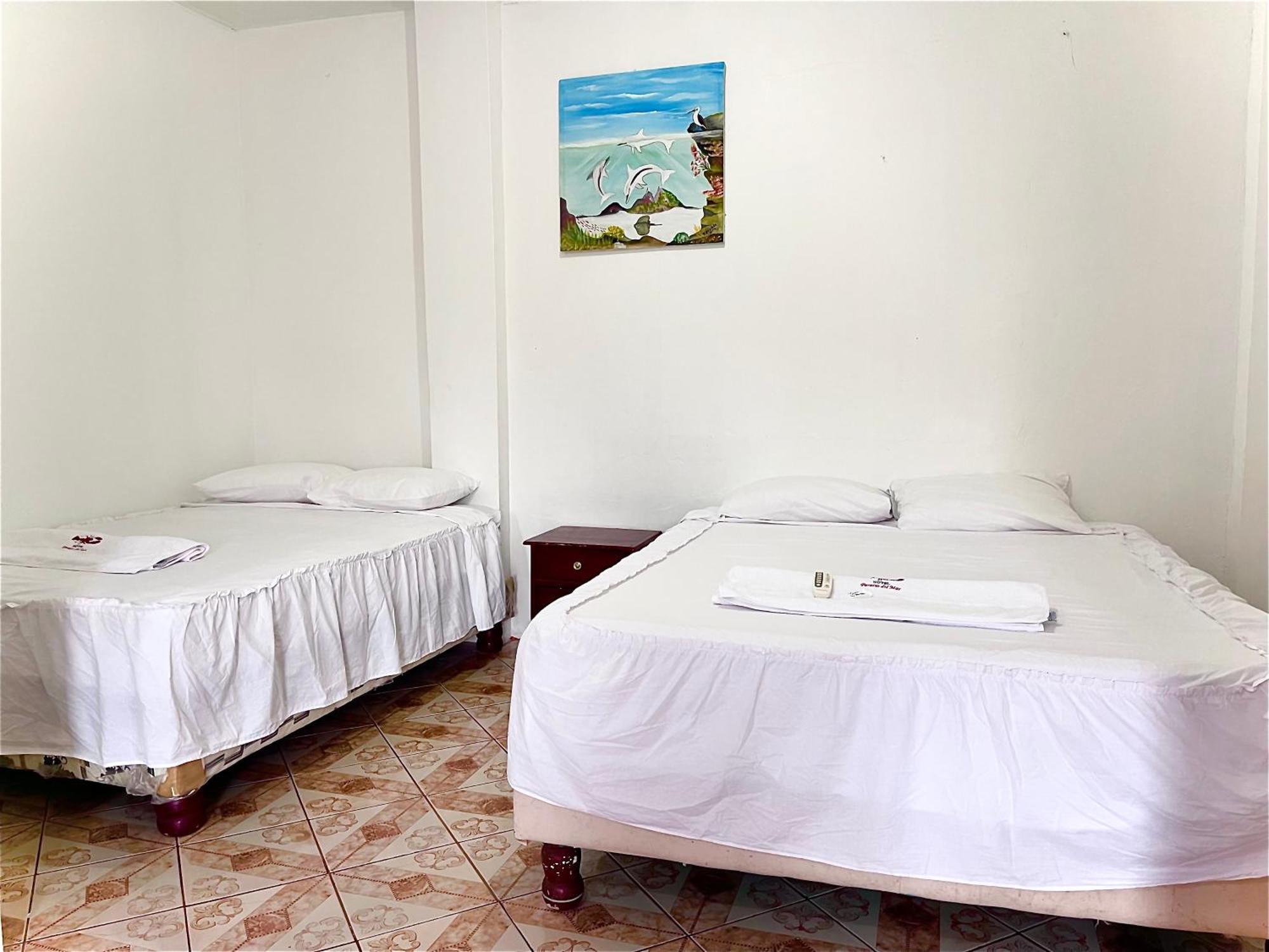 Hostal Vista Al Mar Otel Puerto Baquerizo Moreno Dış mekan fotoğraf